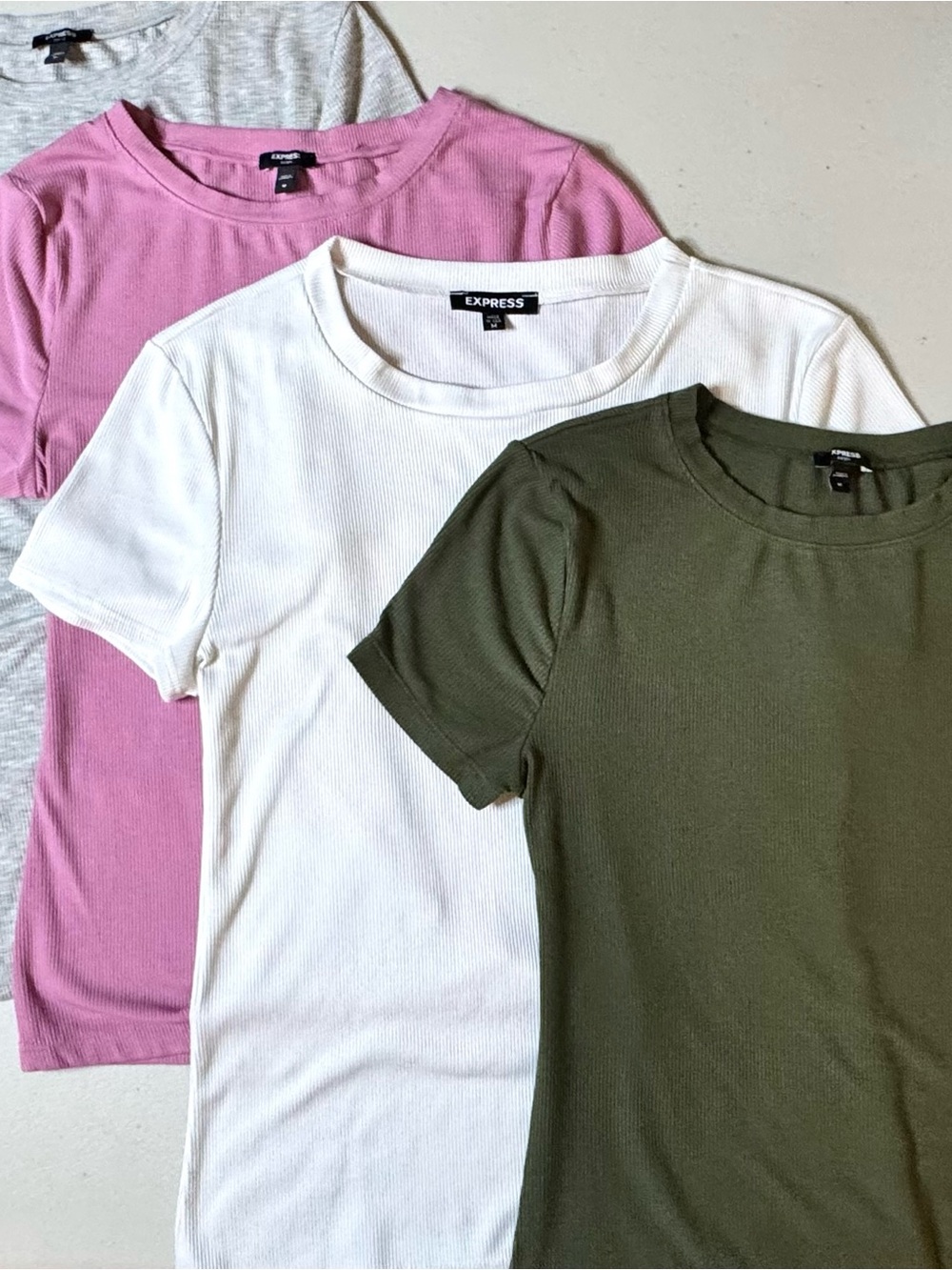 Express Fitted Ribbed Tee Heather Gray Crew Neck Stretch Top Size Medium - Picture 5 of 5